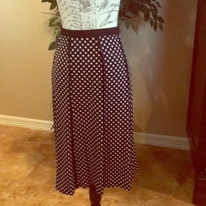 Black & white skirt
